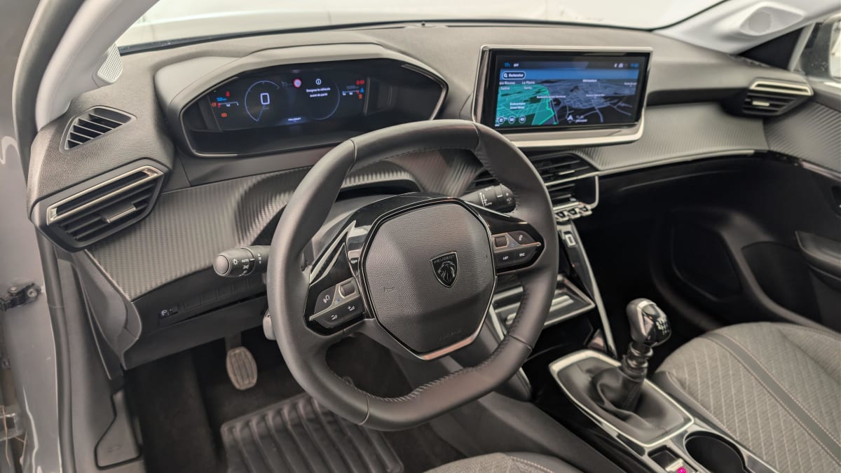 Peugeot 208 - Image 15