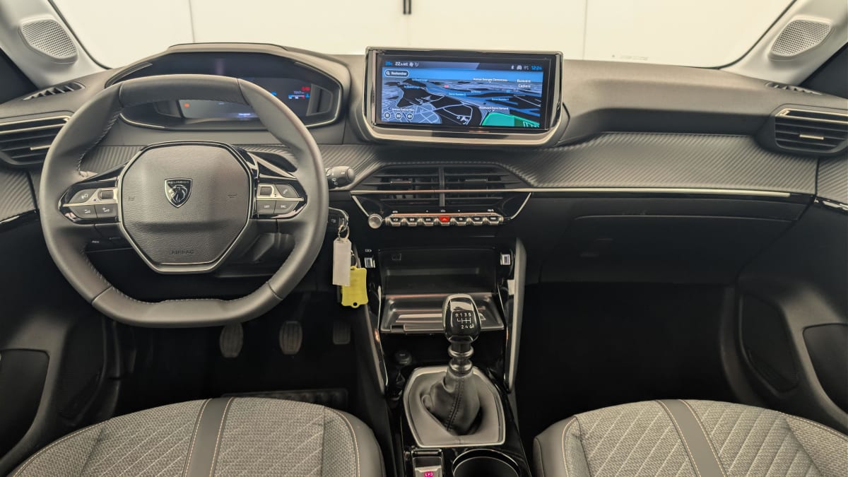 Peugeot 208 - Image 13