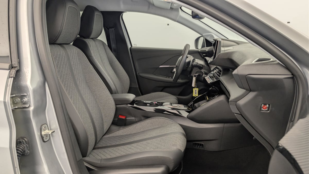 PEUGEOT 208 HYBRID 100 E-DCS6 ALLURE