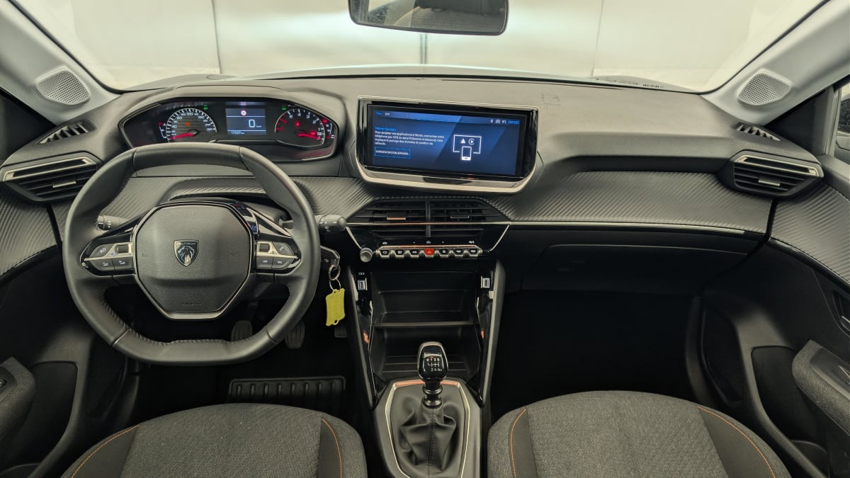 Peugeot 208 - Image 13