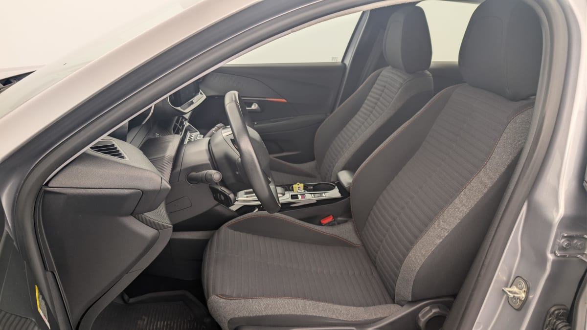 Peugeot 208 ELECTRIQUE - Image 16