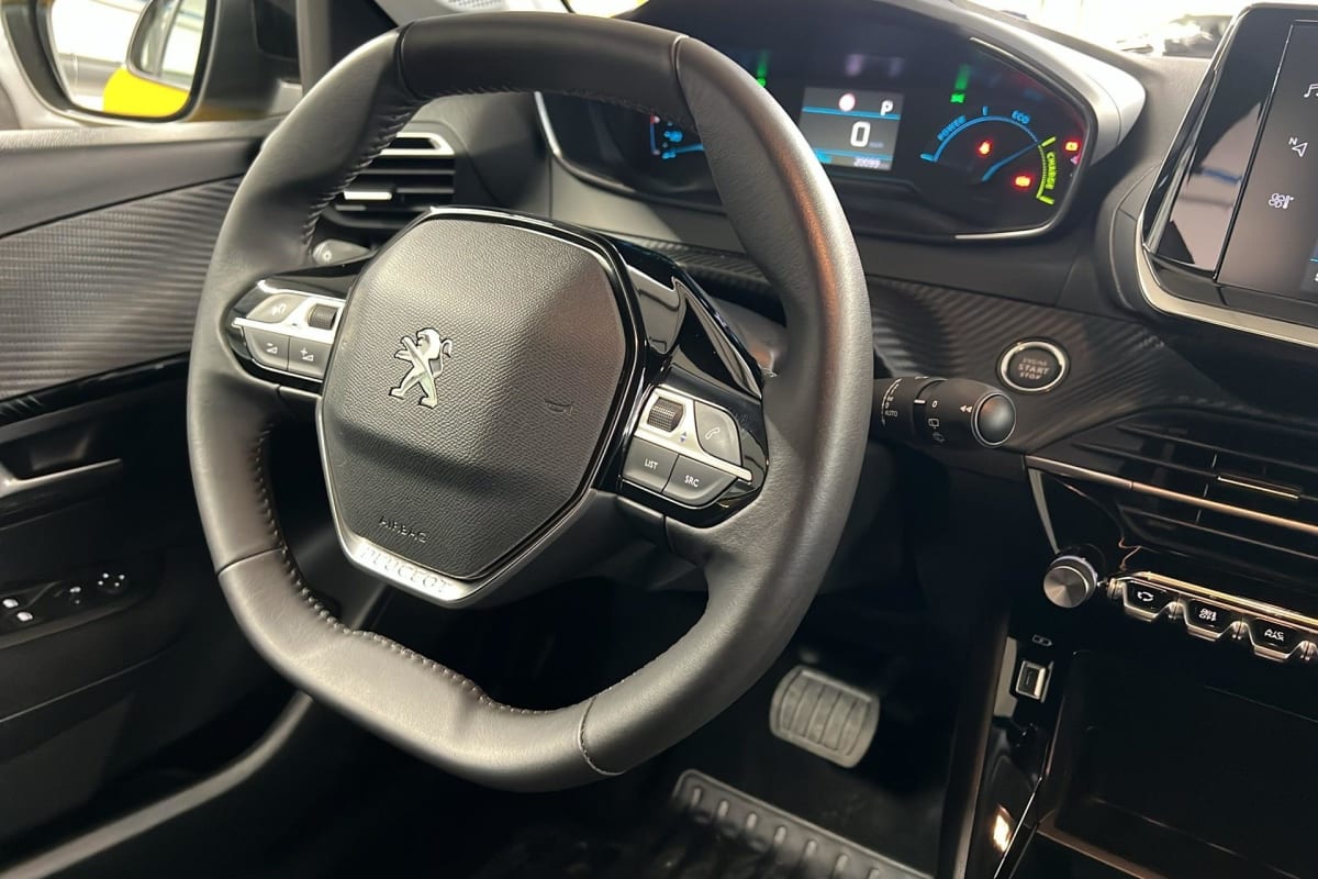 Peugeot 208 ELECTRIQUE - Image 15