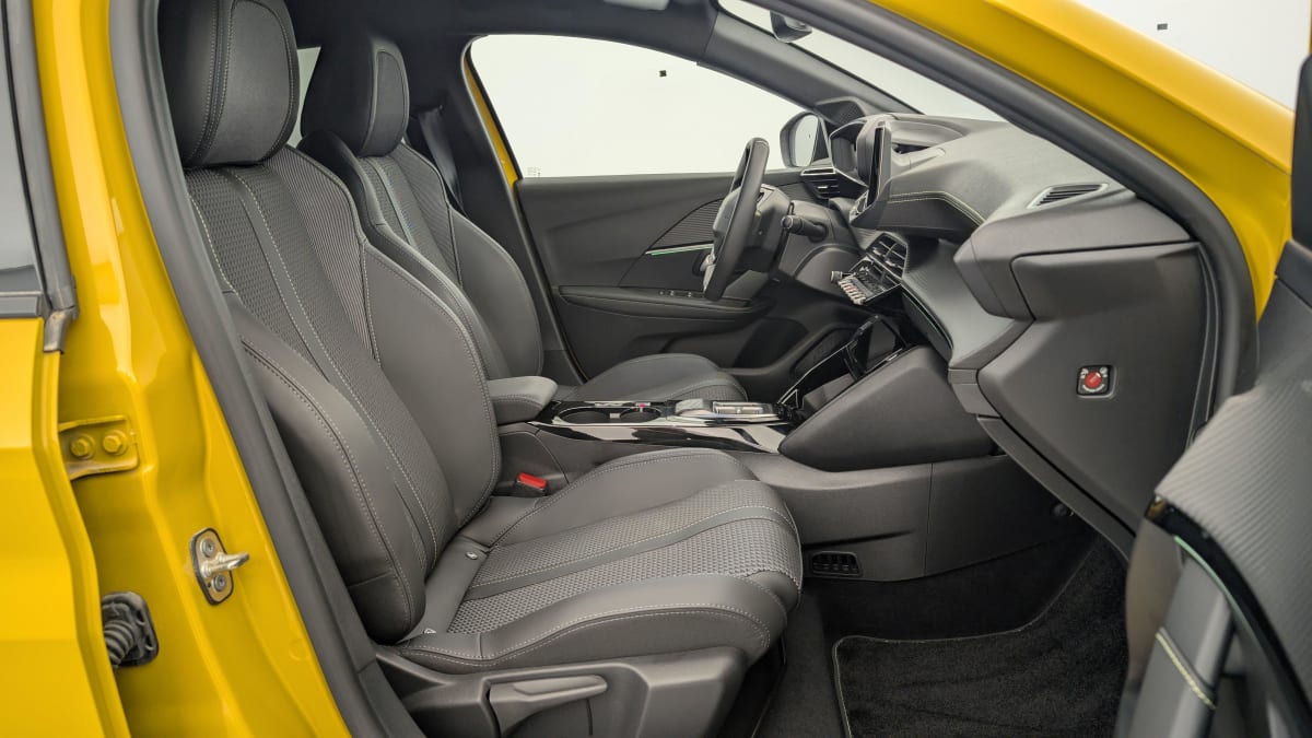 PEUGEOT 208 ELECTRIQUE 50 KWH 136CH GT