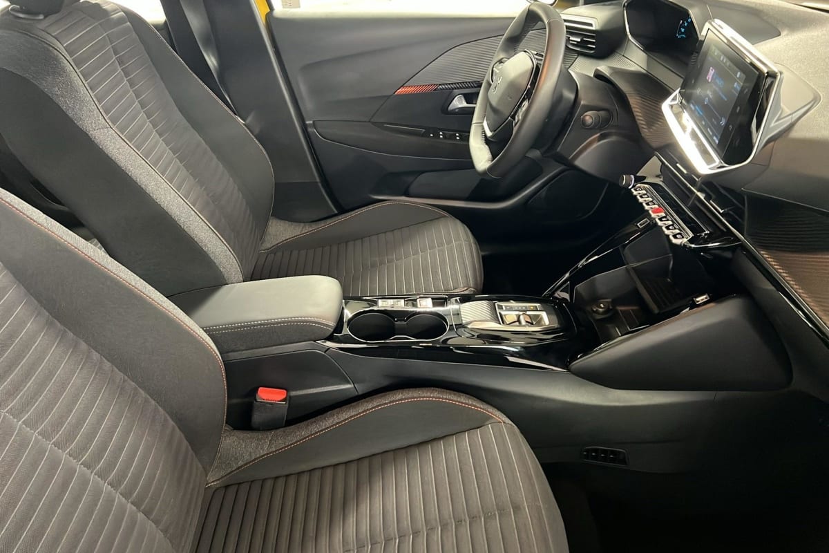 Peugeot 208 ELECTRIQUE - Image 9