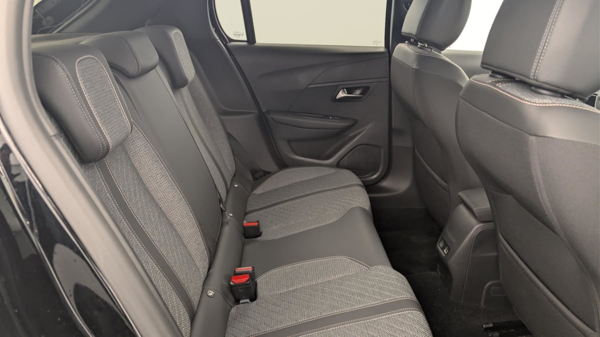 Peugeot 208 - Image 10