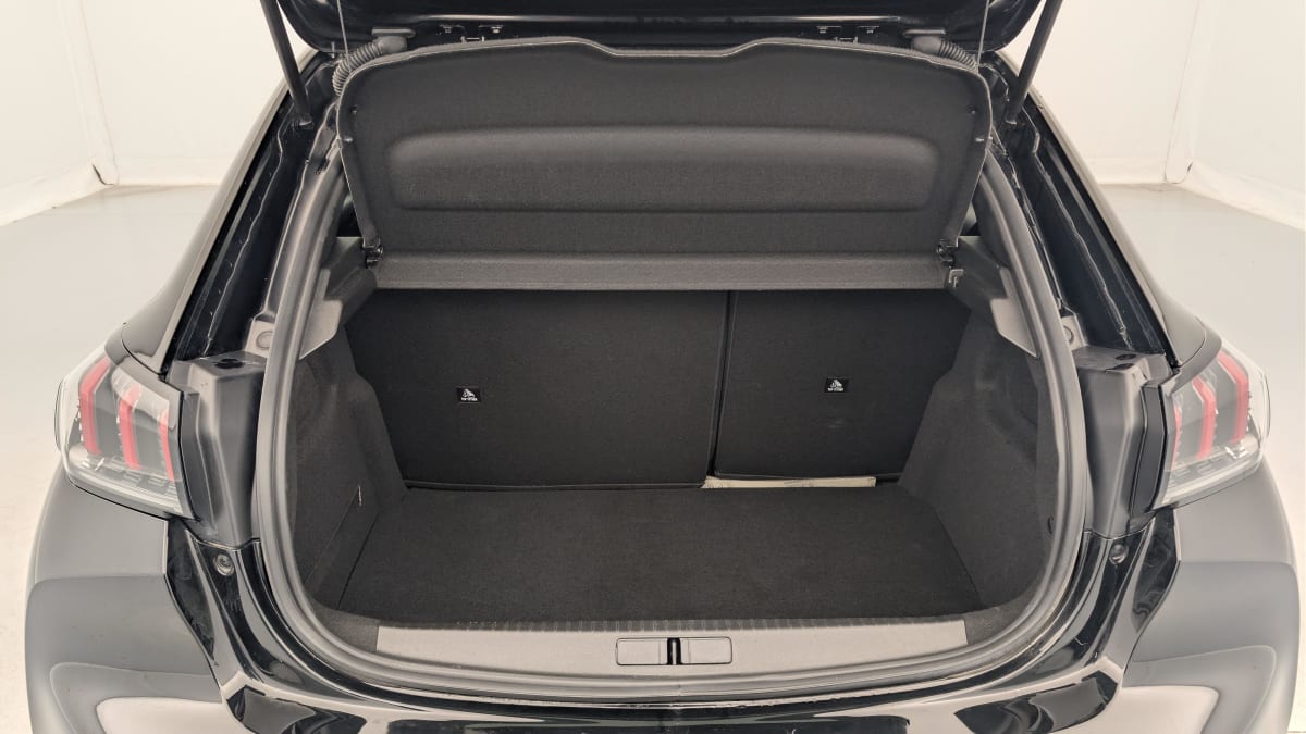 Peugeot 208 - Image 11