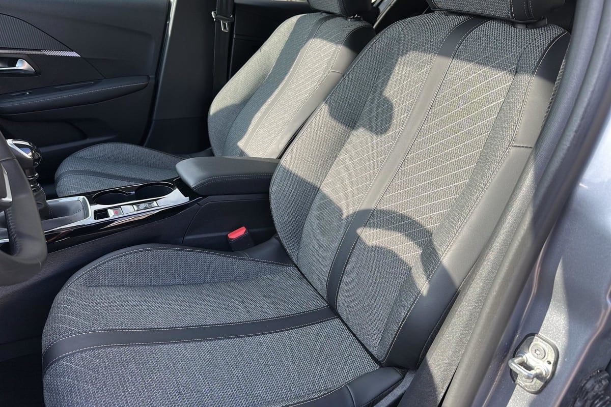 Peugeot 208 - Image 9