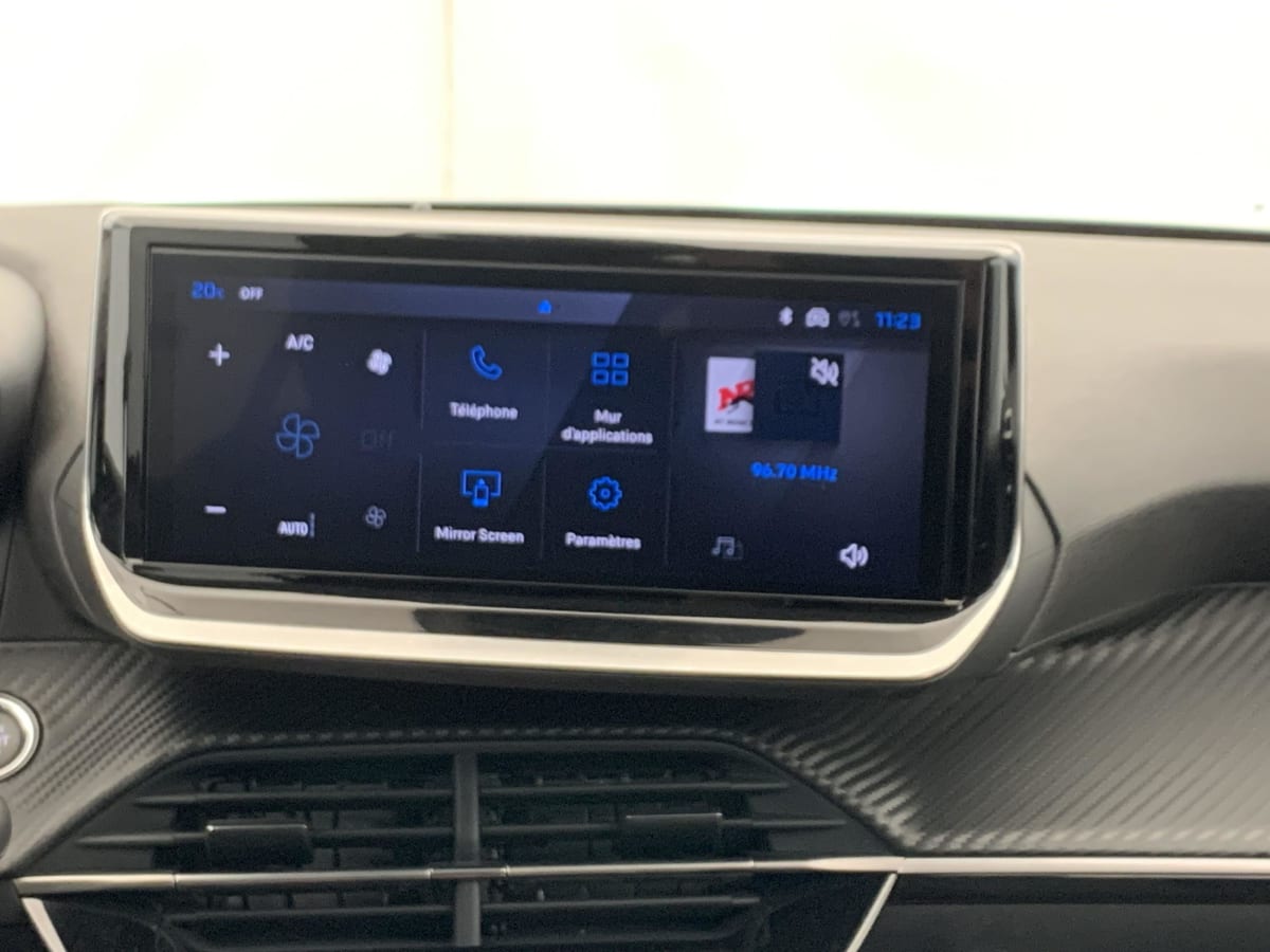 Peugeot 208 - Image 20