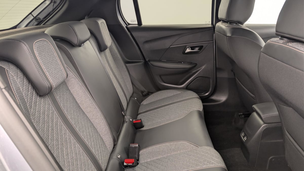 Peugeot 208 - Image 10