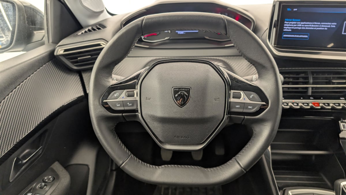 Peugeot 208 - Image 14