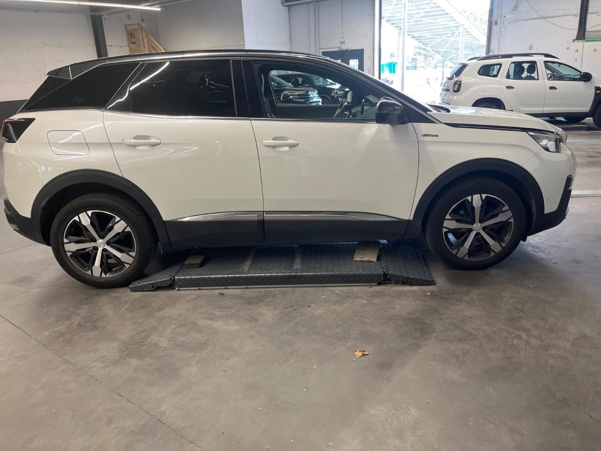 Peugeot 3008 - Image 3
