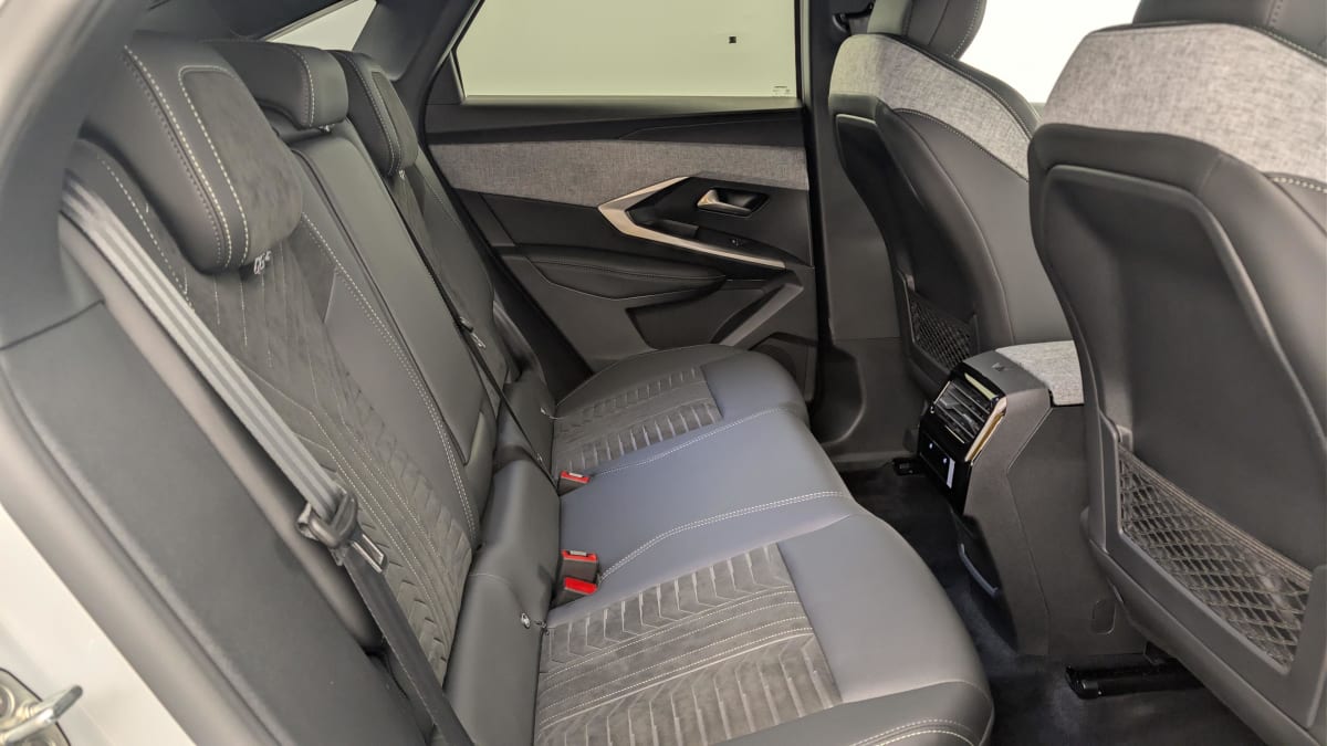 Peugeot 3008 - Image 10