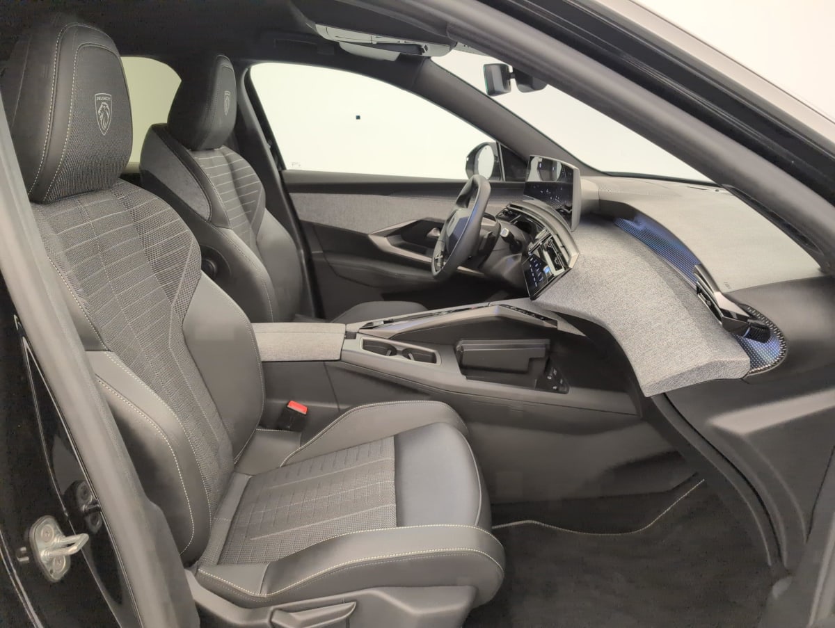 Peugeot 3008 - Image 9
