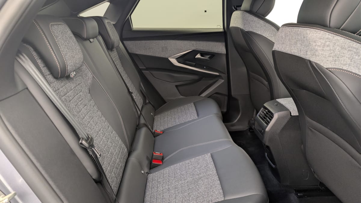 Peugeot 3008 - Image 10