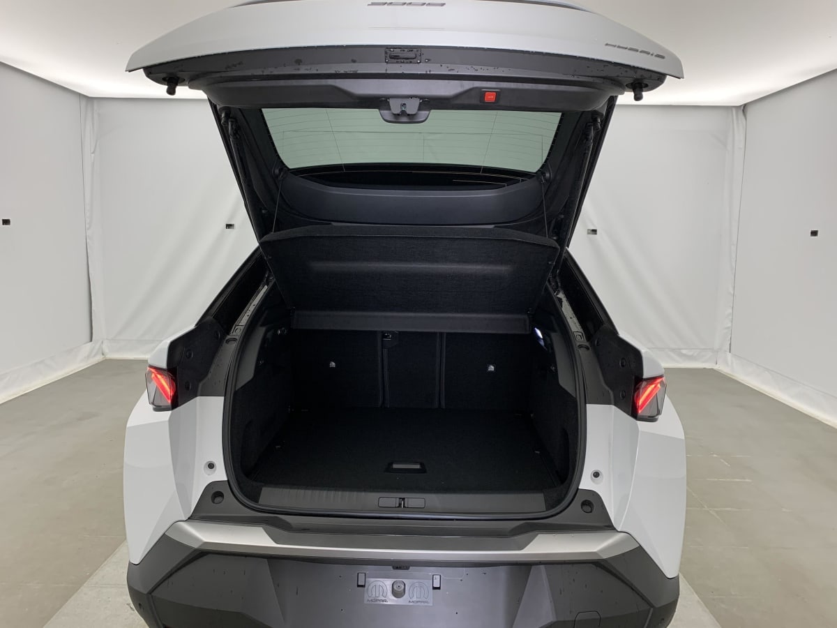 Peugeot 3008 - Image 11