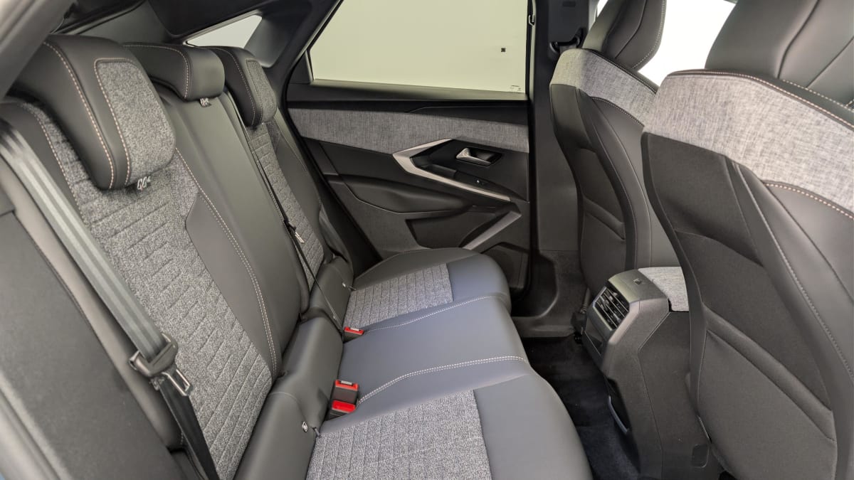 Peugeot 3008 - Image 10