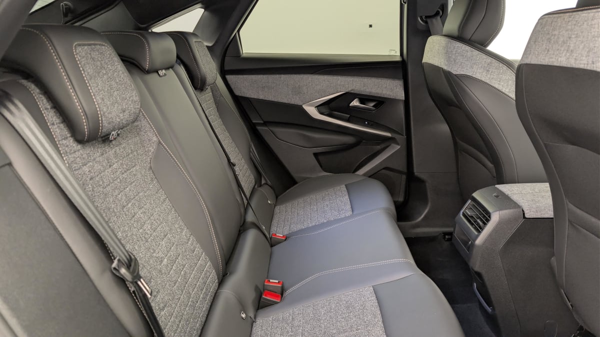 Peugeot 3008 - Image 10