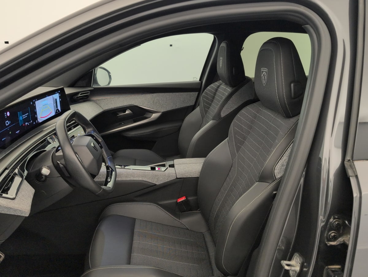 Peugeot 3008 - Image 17