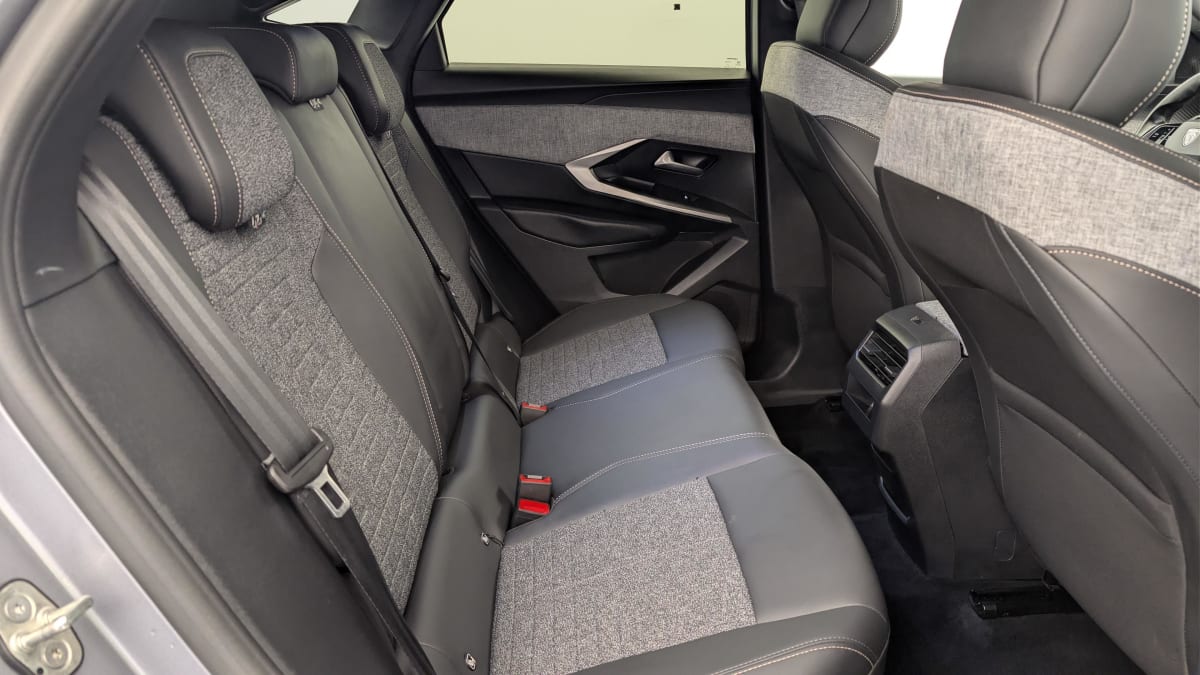 Peugeot 3008 - Image 10
