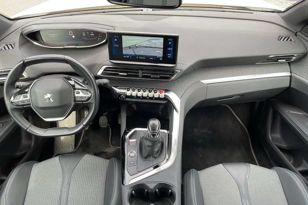 Peugeot 3008 - Image 11