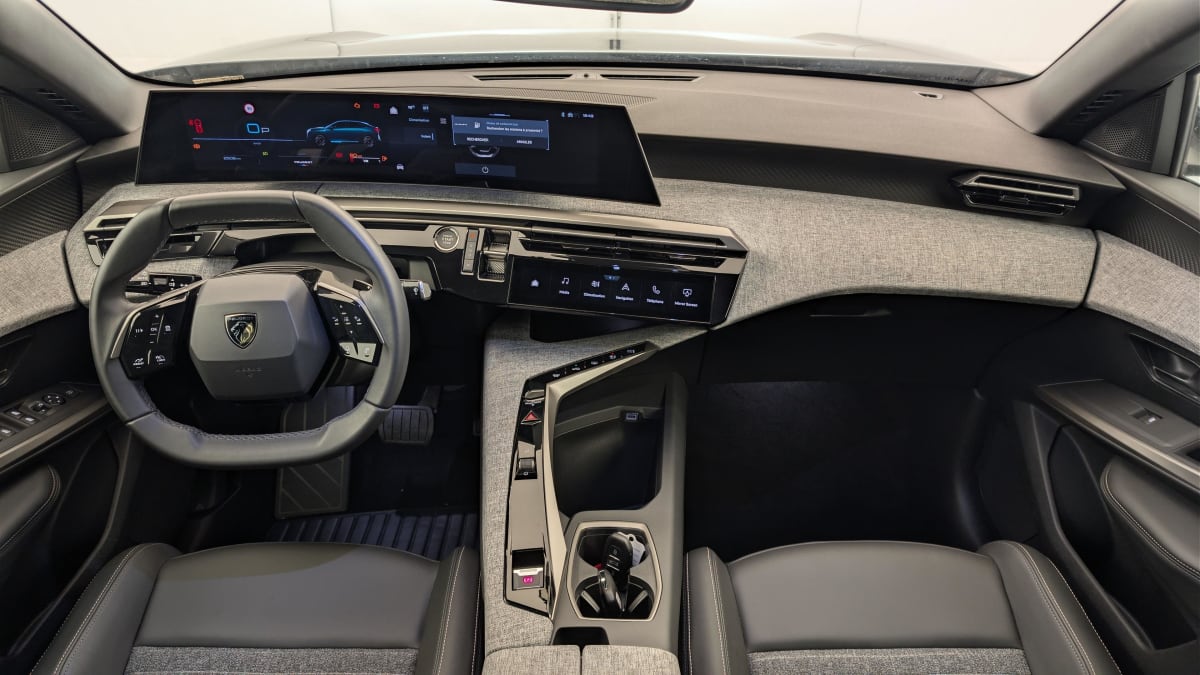 Peugeot 3008 - Image 13