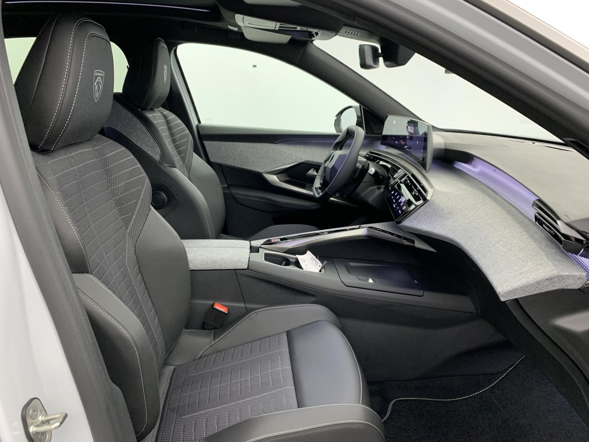 Peugeot 3008 - Image 9
