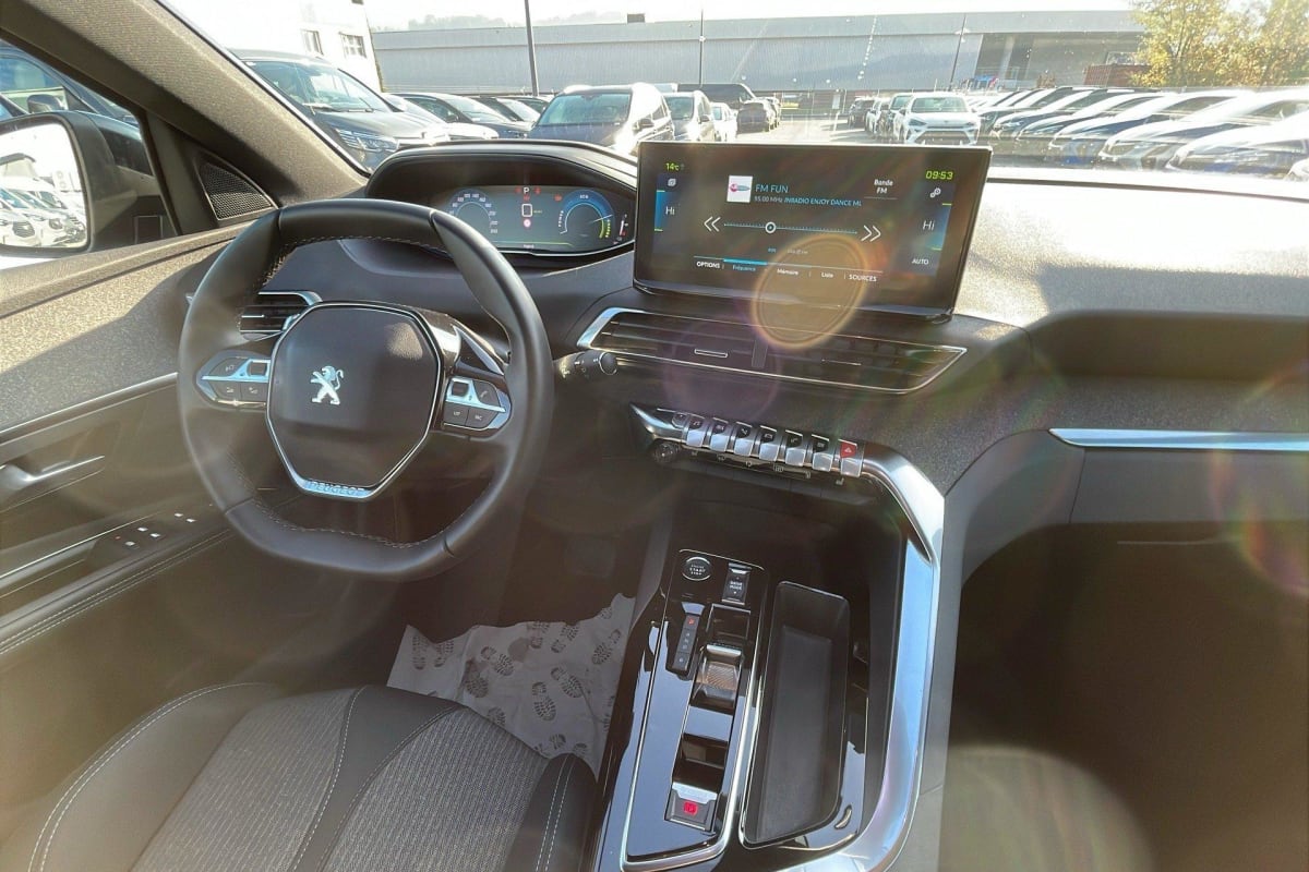 Peugeot 3008 - Image 12