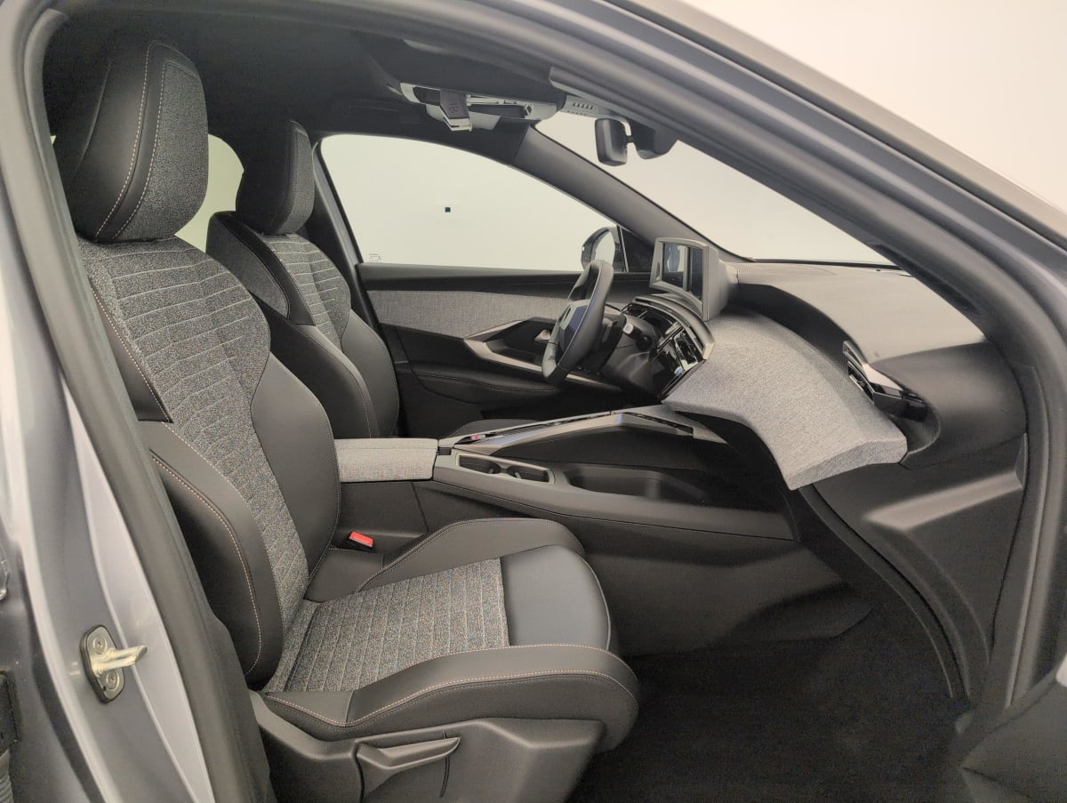 Peugeot 3008 - Image 9