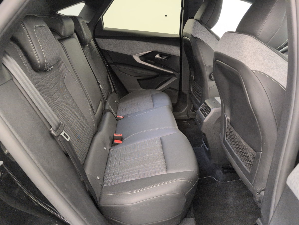 Peugeot 3008 - Image 10