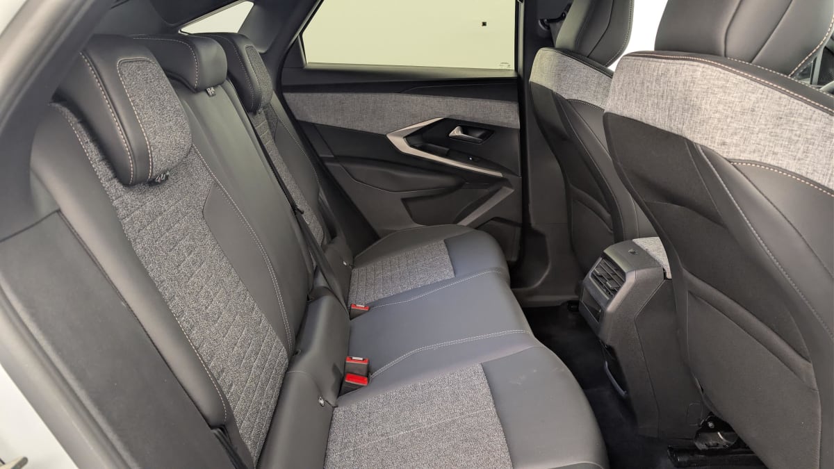 Peugeot 3008 - Image 10