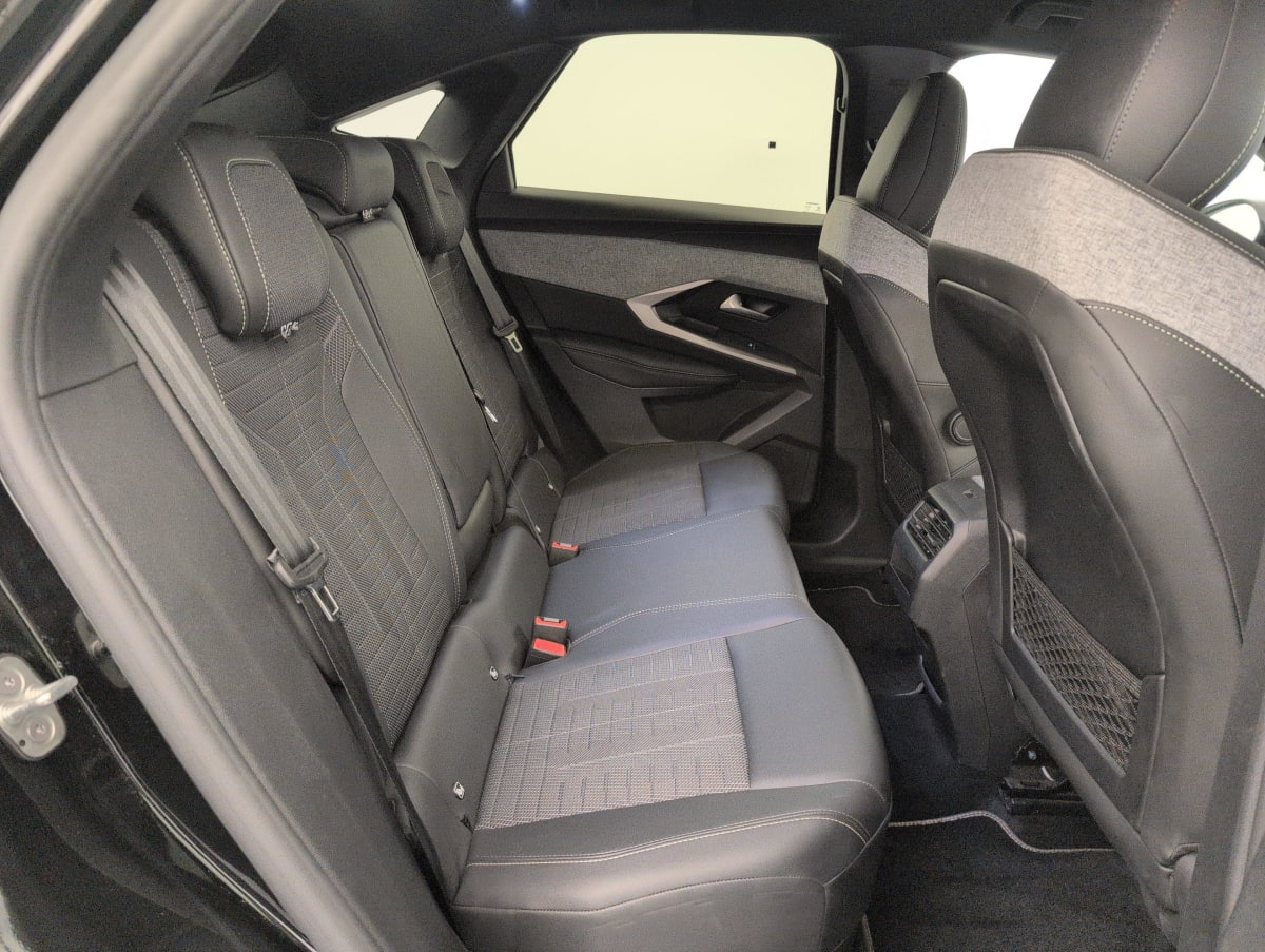 Peugeot 3008 - Image 10