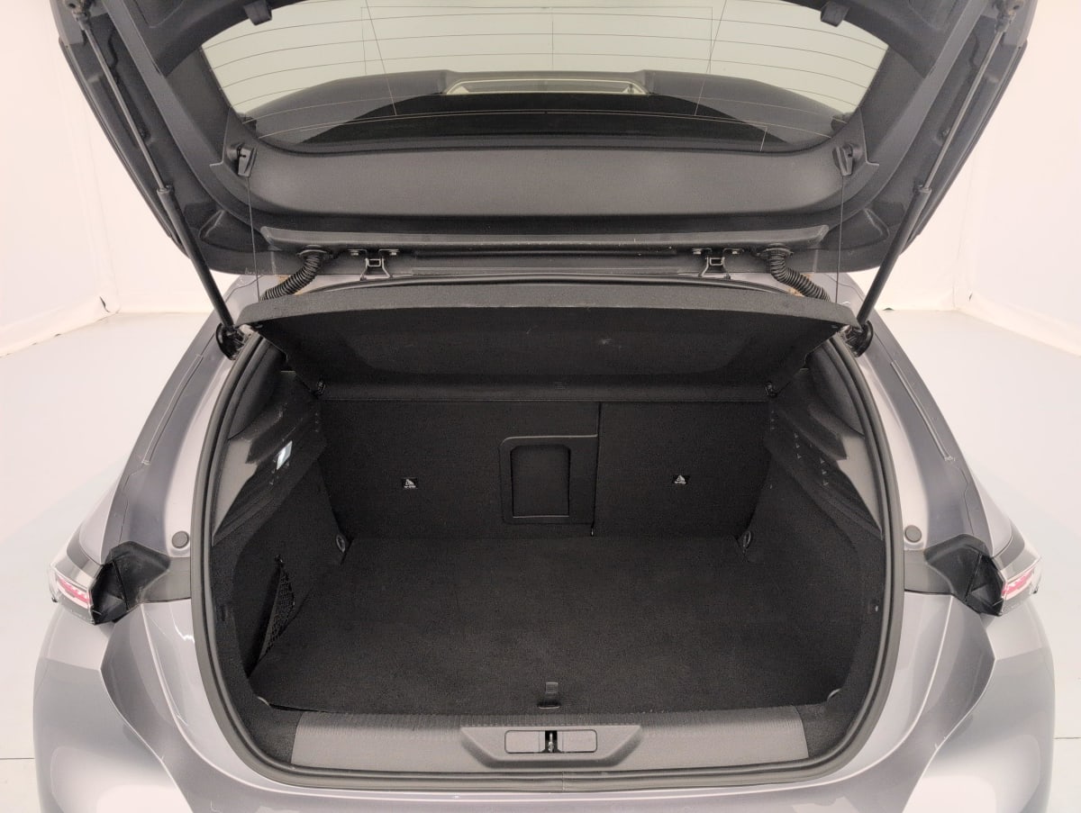Peugeot 308 - Image 11