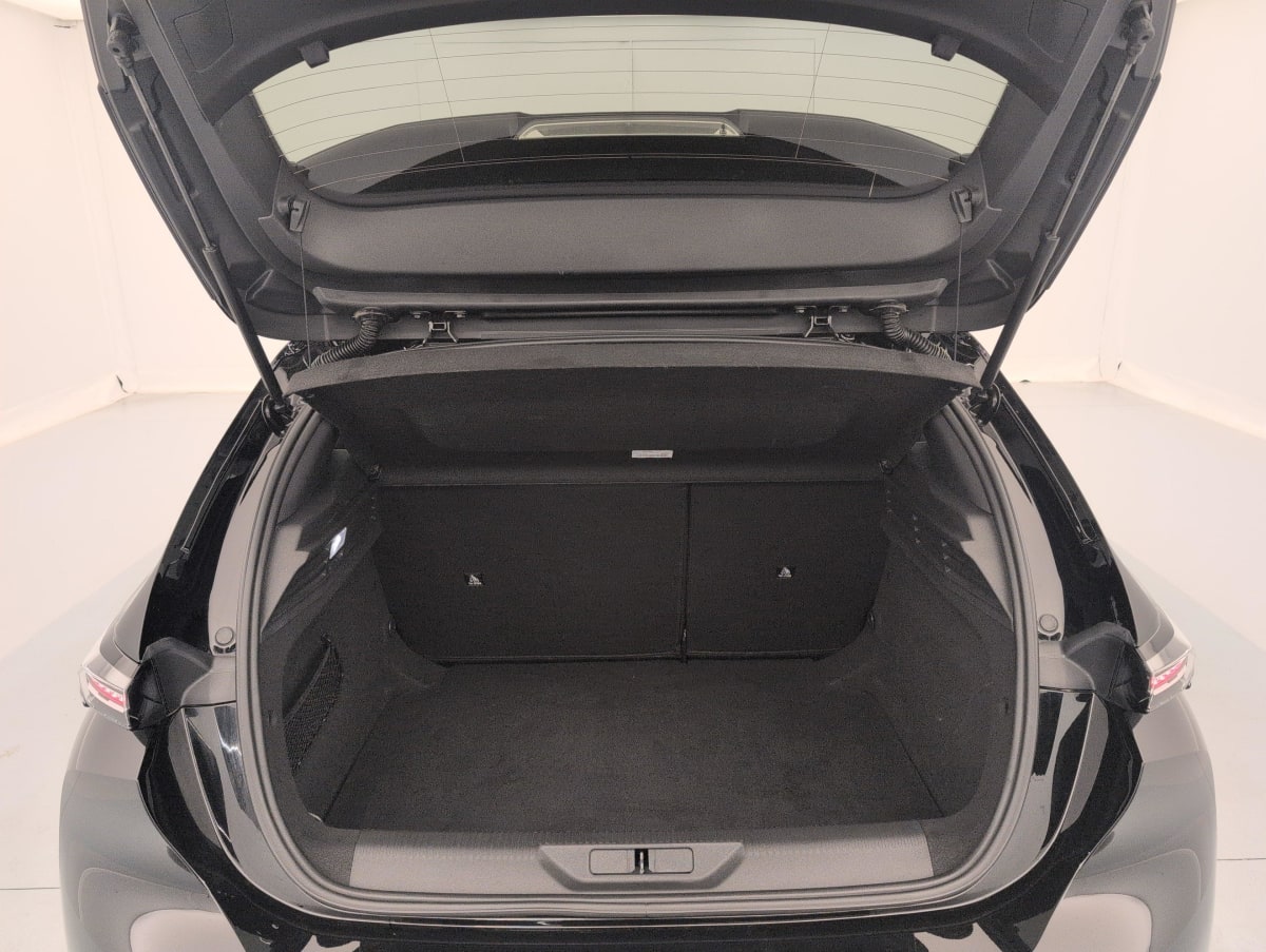 Peugeot 308 - Image 11