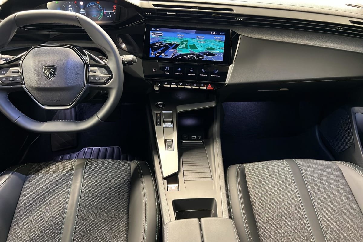 Peugeot 308 - Image 12