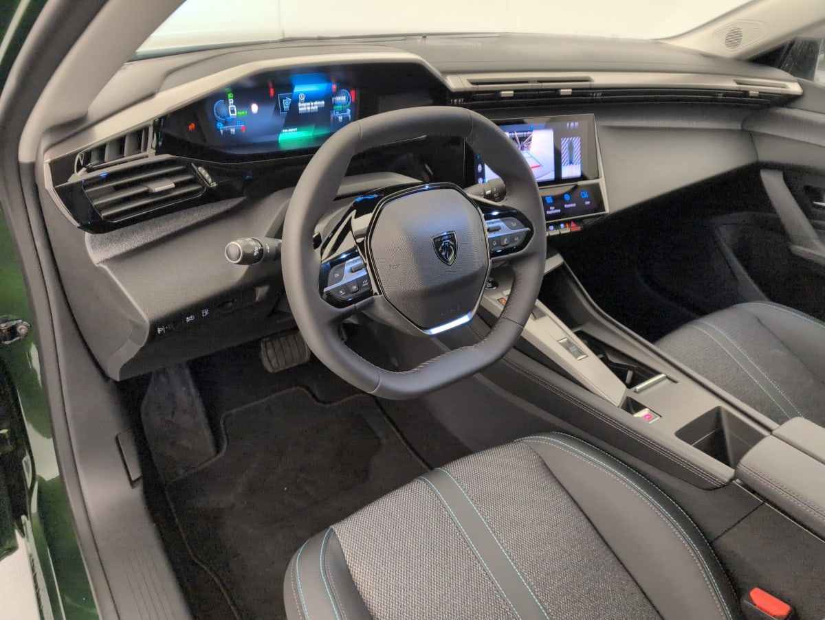 Peugeot 308 - Image 15