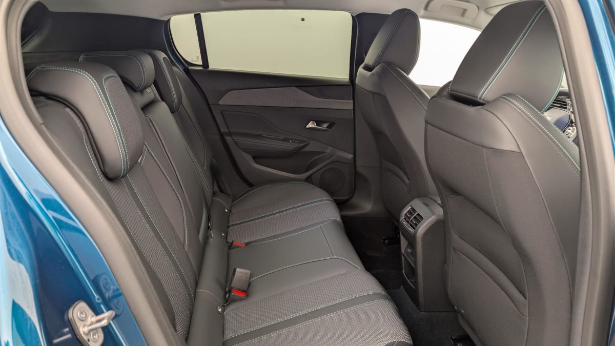 PEUGEOT 308 PHEV 180 E-EAT8 ALLURE