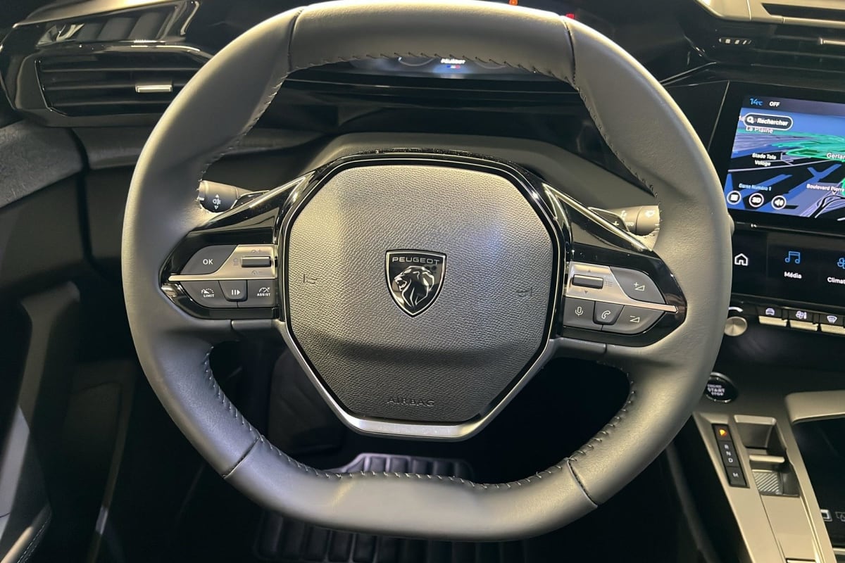Peugeot 308 - Image 14