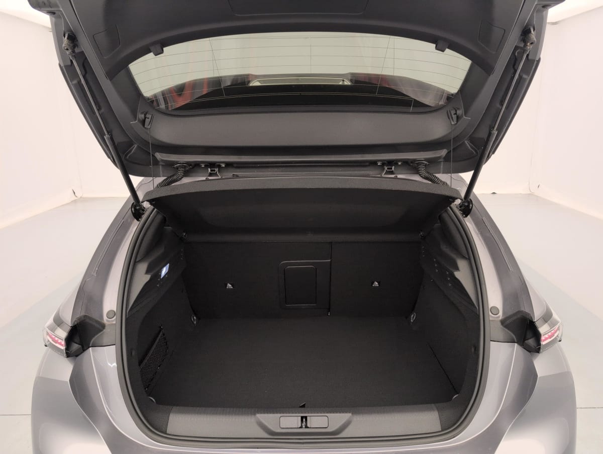 Peugeot 308 - Image 10