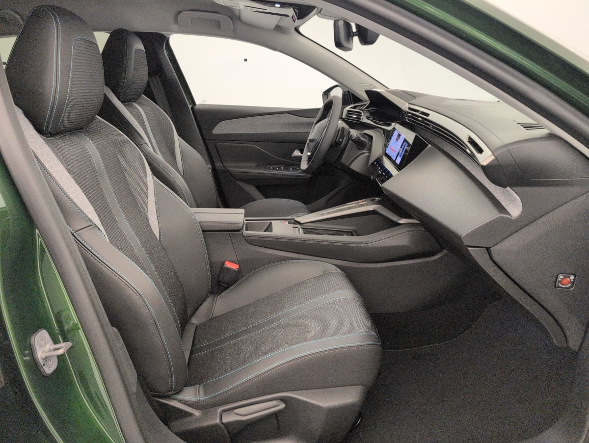 Peugeot 308 - Image 9