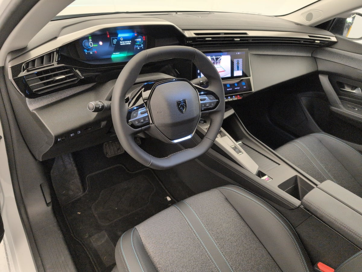 Peugeot 308 - Image 15