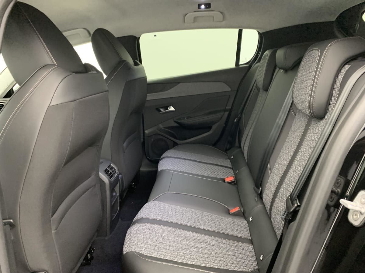 Peugeot 308 - Image 64