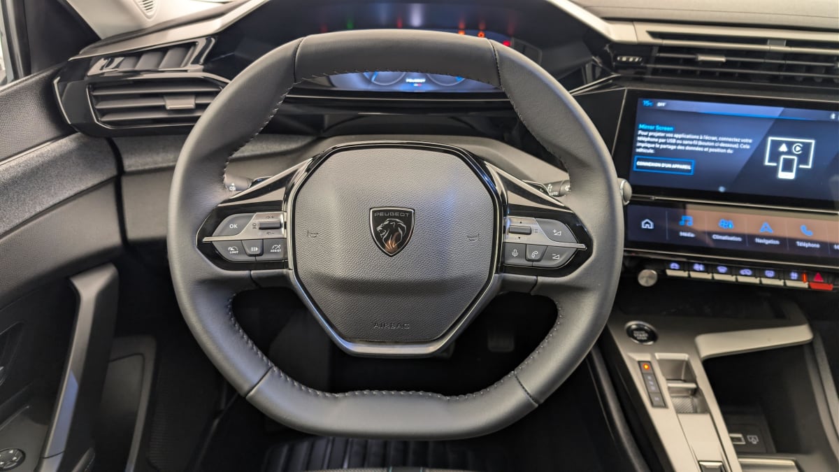 Peugeot 308 - Image 14