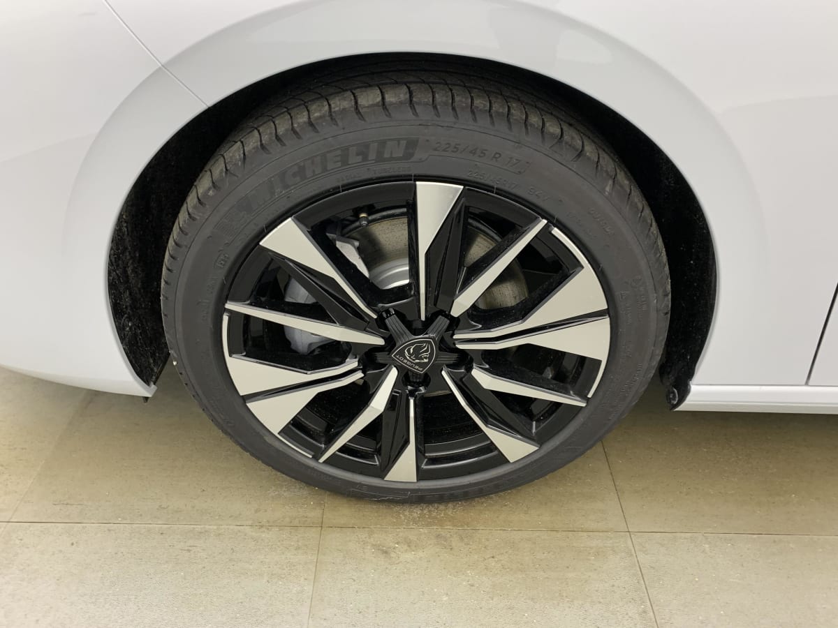 Peugeot 308 - Image 21