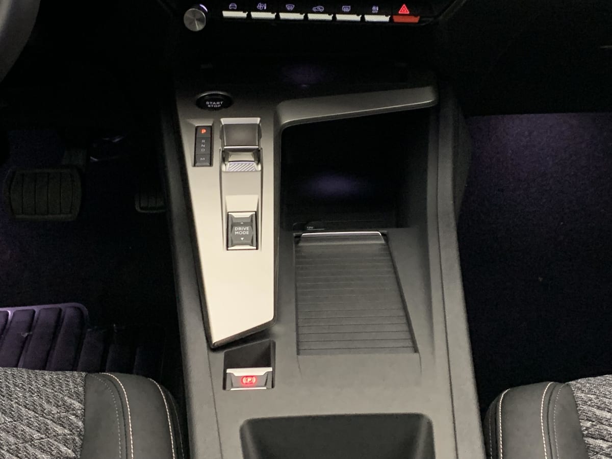 Peugeot 308 - Image 15