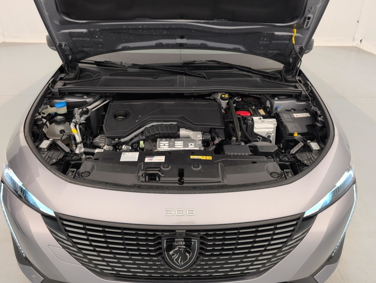 Peugeot 308 - Image 10
