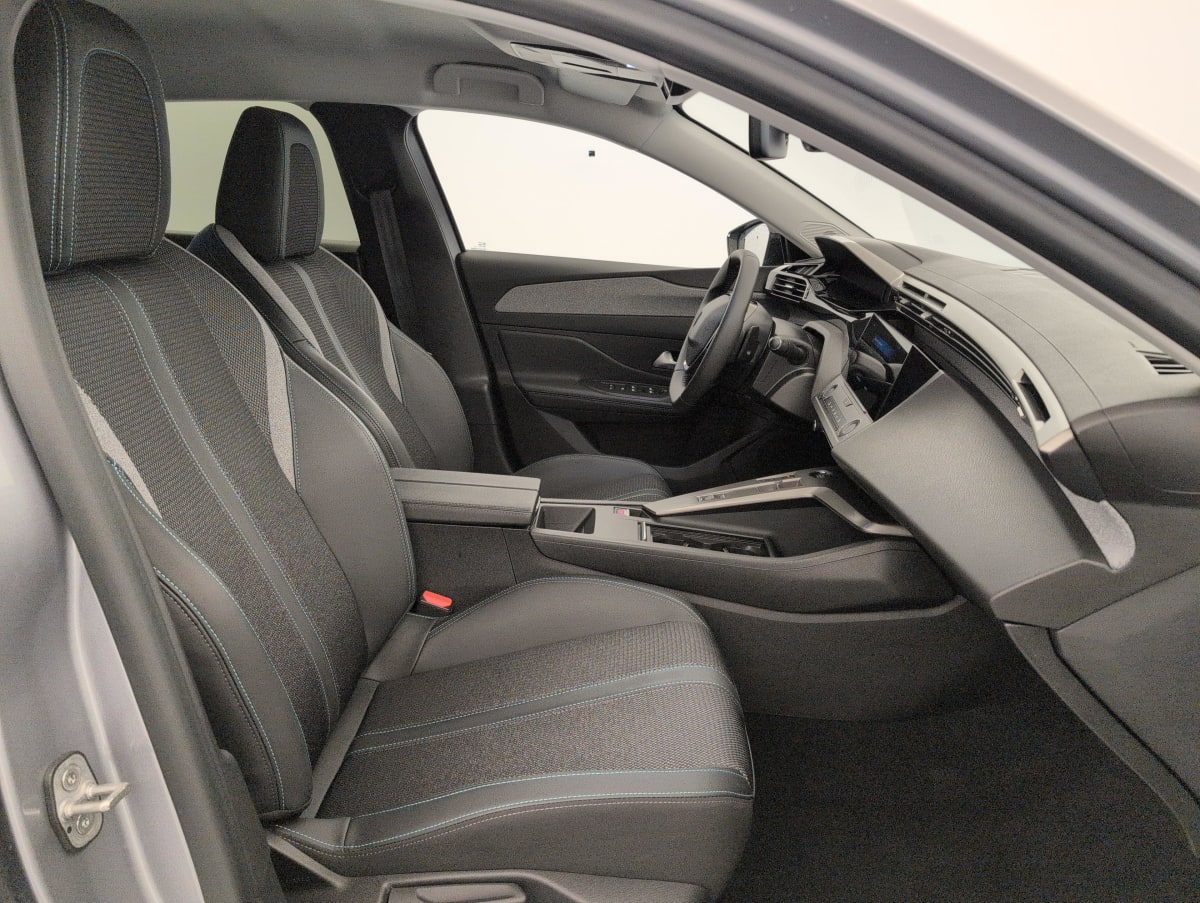 Peugeot 308 - Image 9
