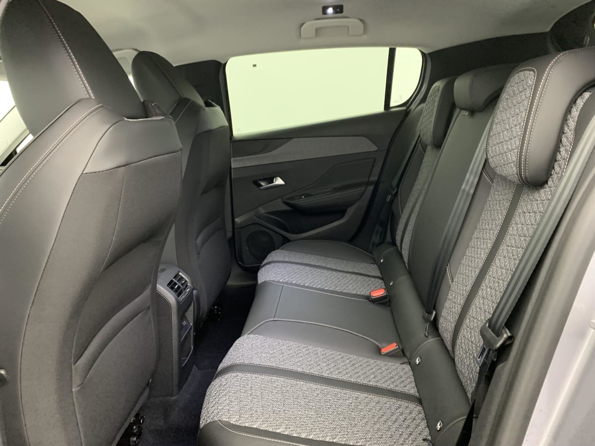 Peugeot 308 - Image 40