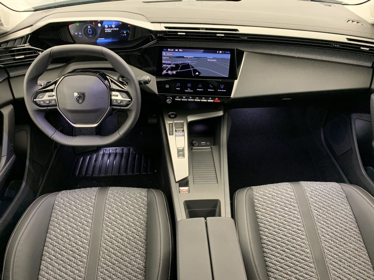 Peugeot 308 - Image 12