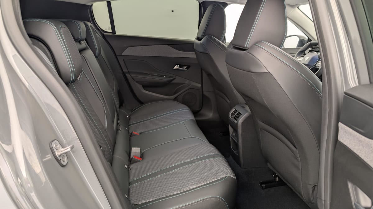 PEUGEOT 308 PHEV 180 E-EAT8 ALLURE