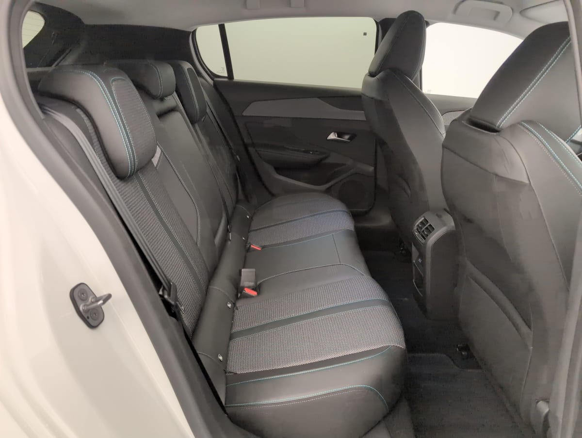 Peugeot 308 - Image 10